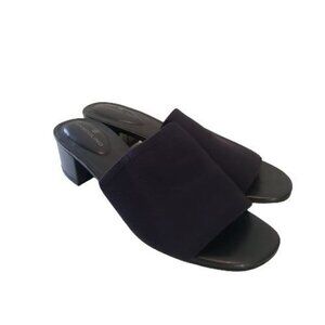Bandolino Dark Blue Fabric size 7.5